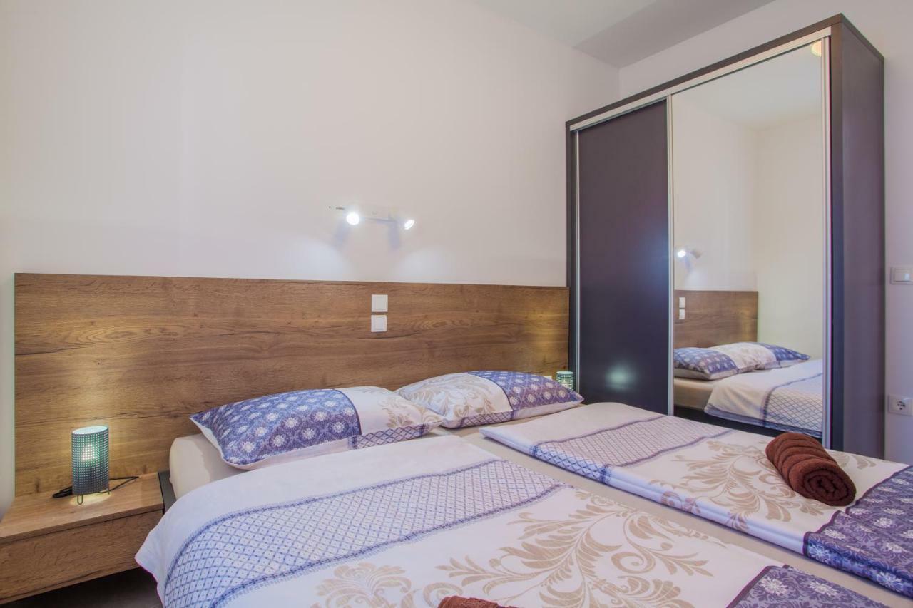 Apartmani Komesic Zubovići Kültér fotó